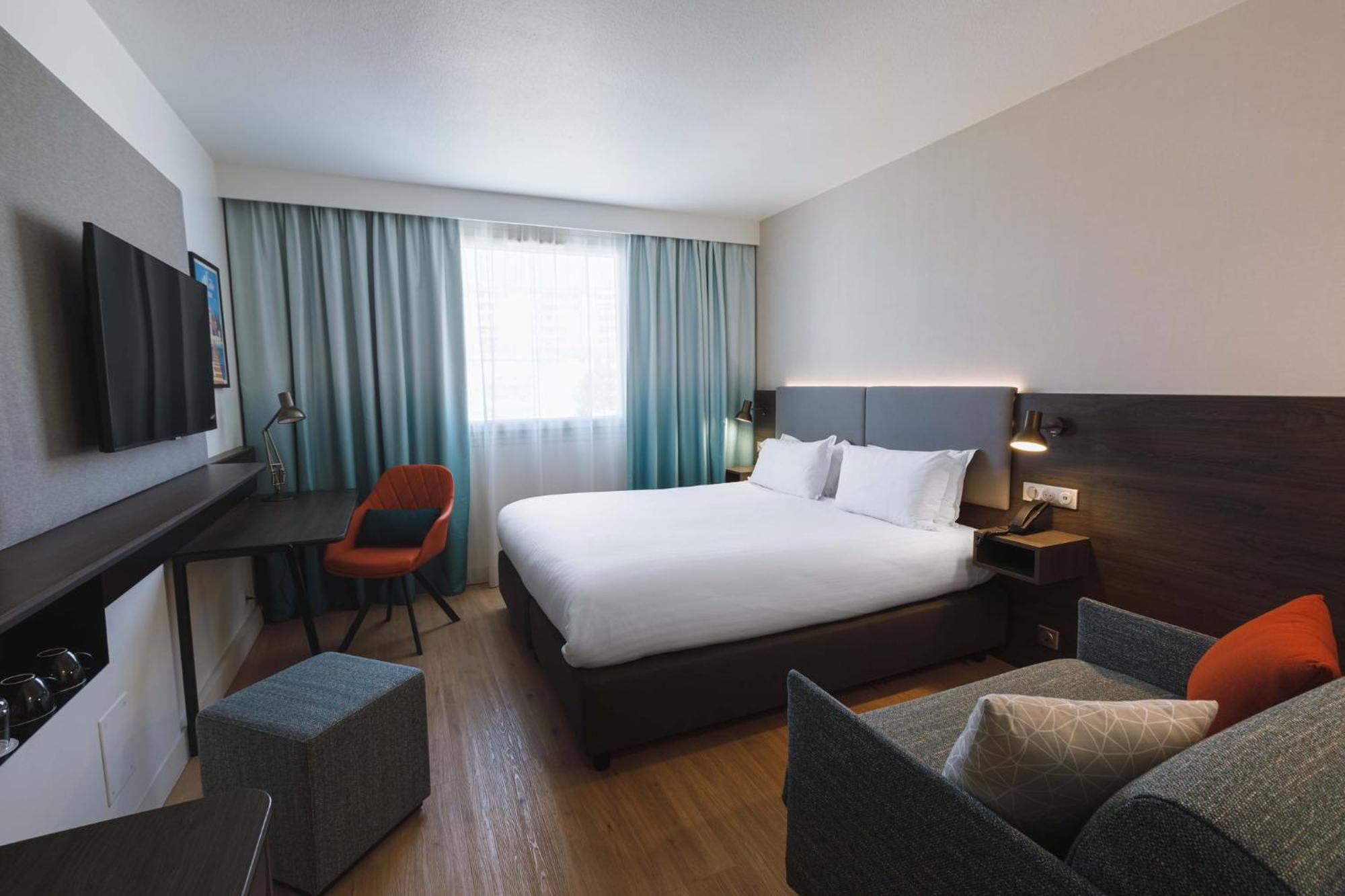 Holiday Inn Toulon City Centre By Ihg Exterior foto