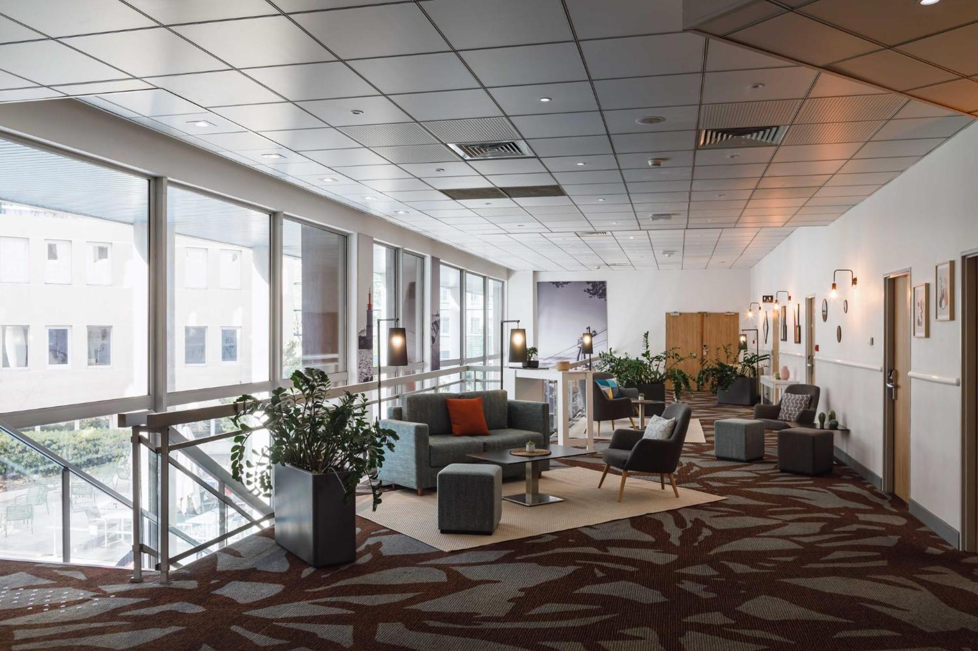 Holiday Inn Toulon City Centre By Ihg Exterior foto